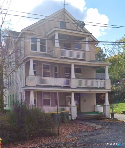 79 Robbins St, Waterbury, CT, 06708-2634 | Card Image