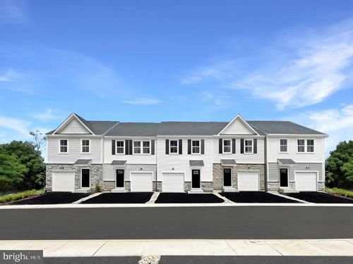 231 Talucci Dr, DOWNINGTOWN, PA, 19335-2871 | Card Image