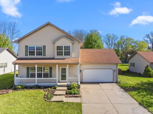 1108 E Pinecrest Ln, ELKHORN, WI, 53121-2044 | Card Image