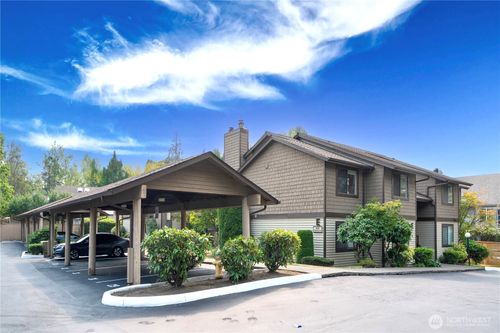 e18-737 143rd Ave Ne, Bellevue, WA, 98007-4762 | Card Image