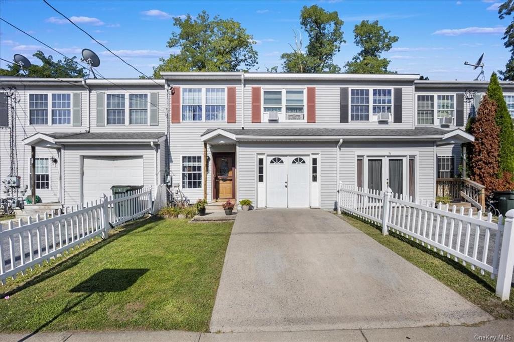 Center St, Highland Falls, NY 10928