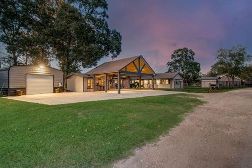 7078 Gupton Rd, Brazoria, TX, 77422-7339 | Card Image