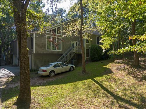 1100 Pine Grove Pointe Dr, Roswell, GA, 30075-2707 | Card Image