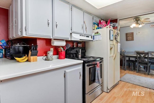 428 N 1 St St E, House other with 3 bedrooms, 2 bathrooms and null parking in Paul ID | Image 14
