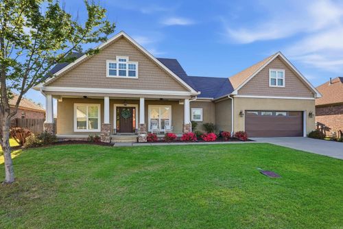 215 Merlot Dr, Conway, AR, 72034-7792 | Card Image