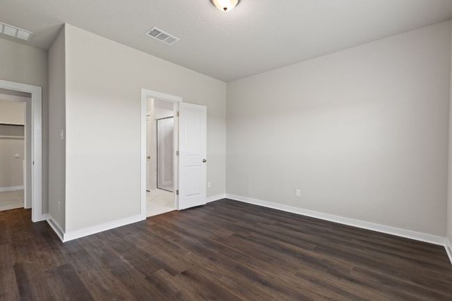 Primary Bedroom | Image 17