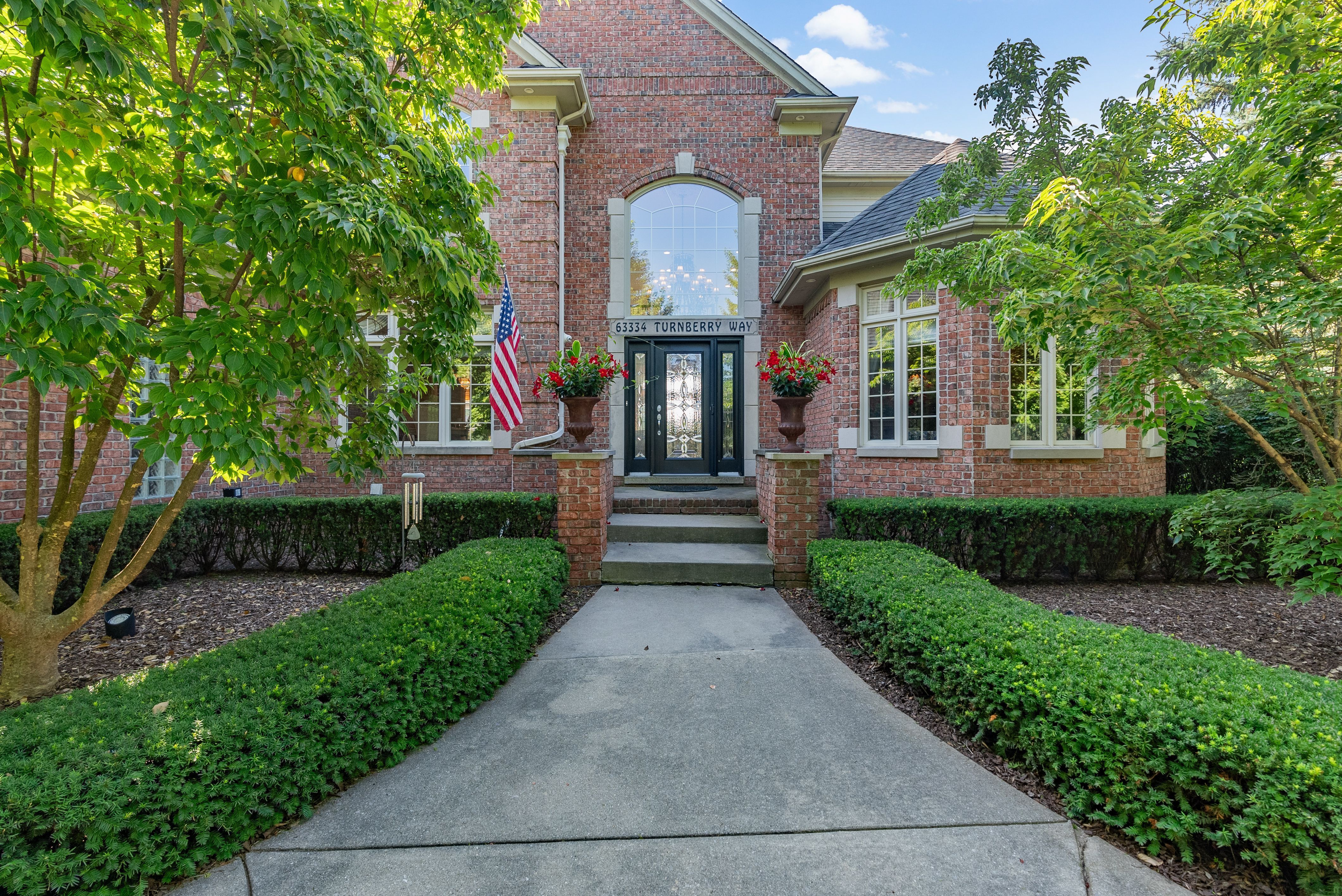 Turnberry Way, Washington, MI 48095