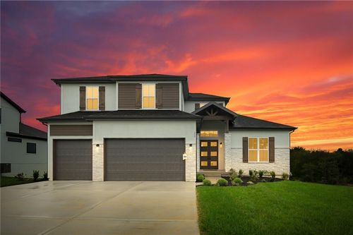 300 Nw Earle Ln, Lee's Summit, MO, 64081-2754 | Card Image