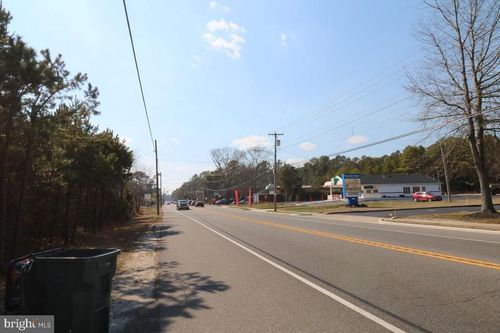696 Us Highway 9, LITTLE EGG HARBOR TWP, NJ, 08087 | Card Image