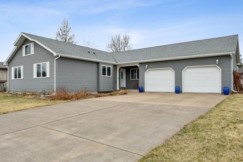 911 Slate St, Cloquet, MN, 55720-1252 | Card Image