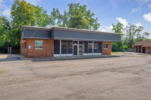 29375 W 10 Mile Rd, Farmington Hills, MI, 48336-2819 | Card Image