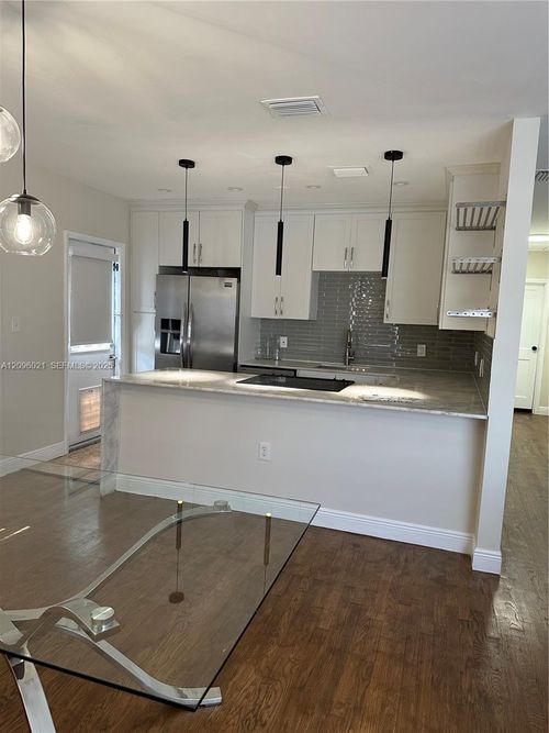 1-2775 Sw 1st St, Miami, FL, 33135-1318 | Card Image