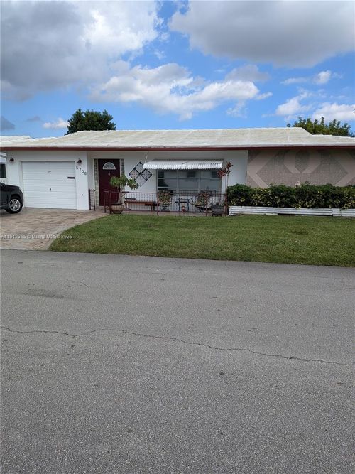 5706 Nw 82nd Ave, Tamarac, FL, 33321-4562 | Card Image