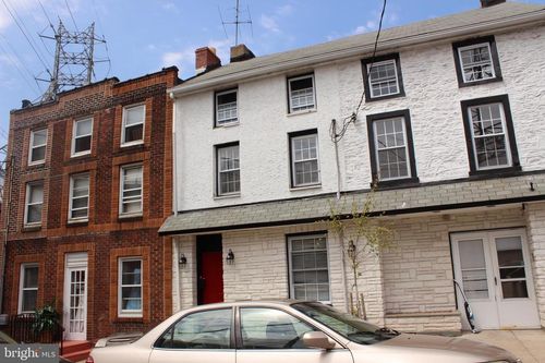 rear-116 Grape St, PHILADELPHIA, PA, 19127-1409 | Card Image