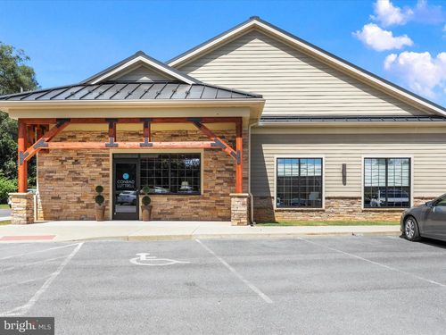 127 Crimson Cir, Martinsburg, WV, 25403-6609 | Card Image