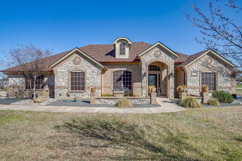 515 Morrow Rd, Springtown, TX, 76082-7182 | Card Image