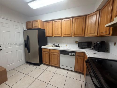 229-10903 N Kendall Dr, Miami, FL, 33176 | Card Image