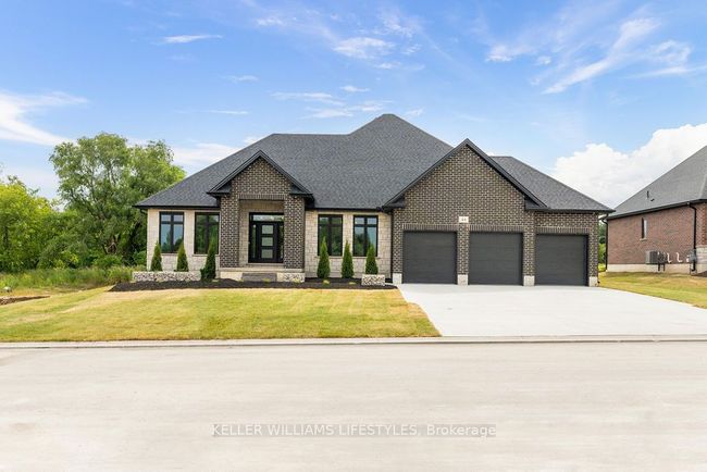 52 E Glen Dr, House other with 3 bedrooms, 3 bathrooms and 3 parking in Arkona ON | Image 7