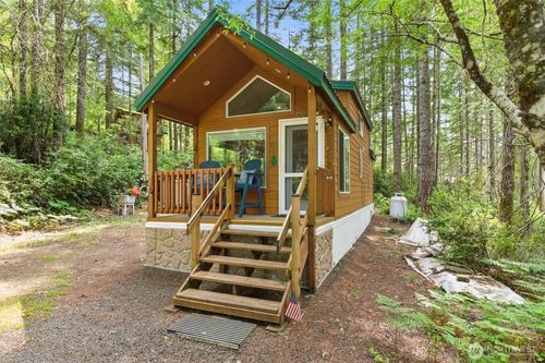 200 Ne Lakeshore Dr S, Tahuya, WA, 98588-9493 | Card Image