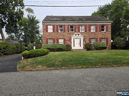 234 Morse Ave, Wyckoff, NJ, 07481-1927 | Card Image