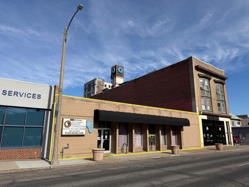 1411 6th Ave, Moline, IL, 61265-2004 | Card Image