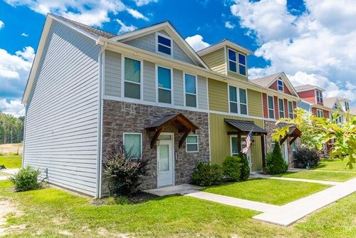 1916 Young Rd Se, Cleveland, TN, 37323-7166 | Card Image