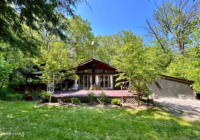 305 Shadow Ln, House other with 3 bedrooms, 3 bathrooms and null parking in Sandisfield MA | Image 30