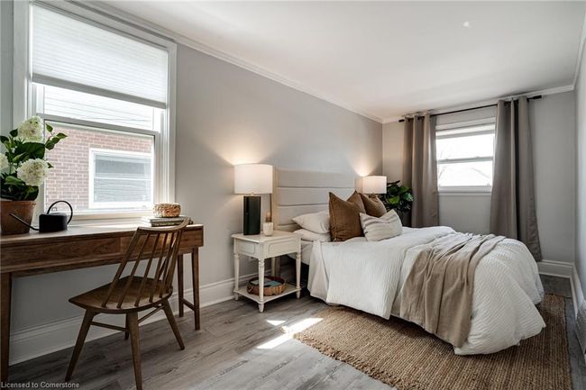 77 E 24 Th St, House other with 2 bedrooms, 1 bathrooms and 1 parking in Hamilton ON | Image 11