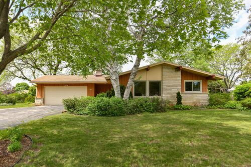 4585 S Harland Dr, New Berlin, WI, 53151-6521 | Card Image