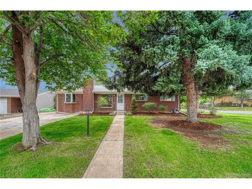 408 Scranton St, Aurora, CO, 80011-8423 | Card Image