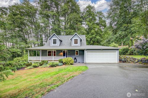 11700 Two Creeks Rd Ne, Bainbridge Island, WA, 98110-4295 | Card Image