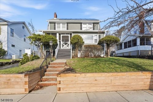 9 Harvard Ter, West Orange, NJ, 07052-4406 | Card Image