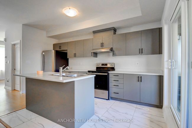 2091 Prestonvale Rd, House attached with 4 bedrooms, 3 bathrooms and 1 parking in Courtice ON | Image 12