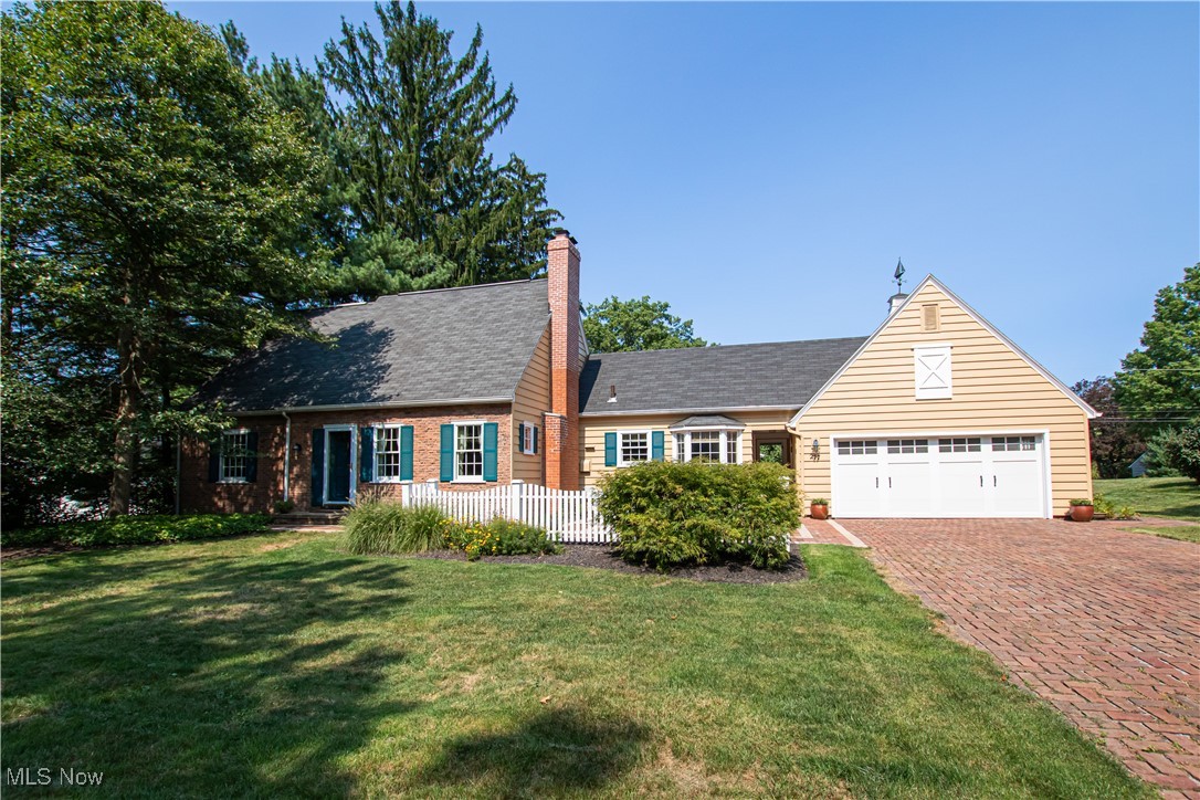 Hartford Dr, Hudson, OH 44236