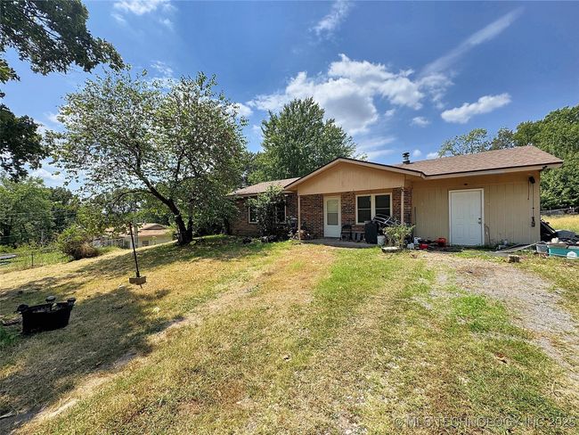 18781 S 526 Rd, House other with 3 bedrooms, 1 bathrooms and null parking in Tahlequah OK | Image 4
