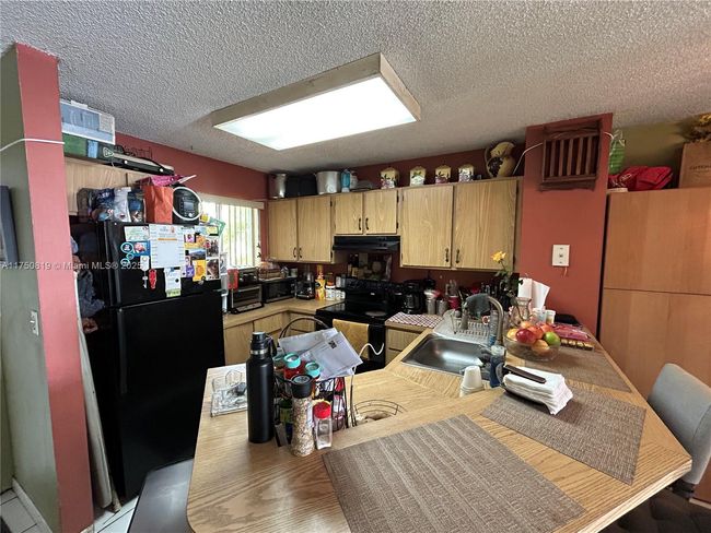 APT-402 - 8710 N Sherman Cir, Condo with 2 bedrooms, 2 bathrooms and null parking in Miramar FL | Image 4