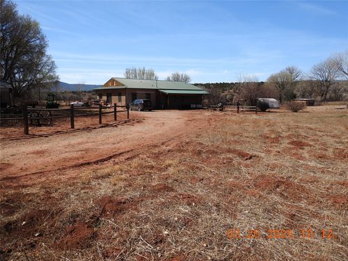 342 County Road B41e, Ribera, NM, 87560-8028 | Card Image