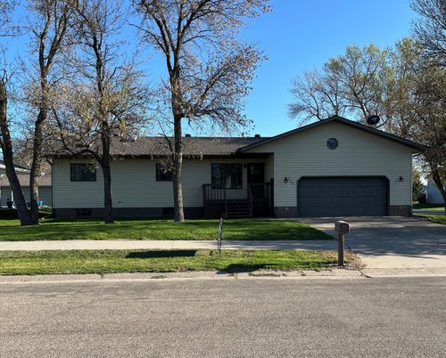 710 8th Ave Ne, Dilworth, MN, 56529-1507 | Card Image