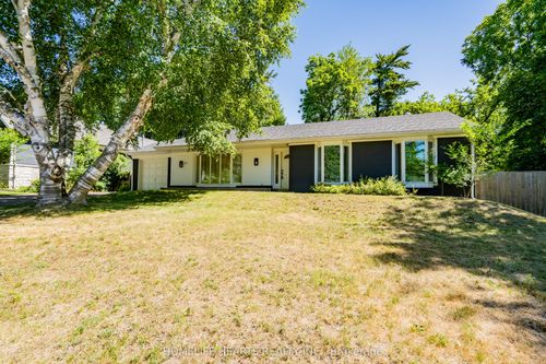 271 Wedgewood Dr, Oakville, ON, L6J4R6 | Card Image