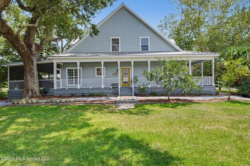 1115 Dunbar Ave, Bay Saint Louis, MS, 39520-2001 | Card Image