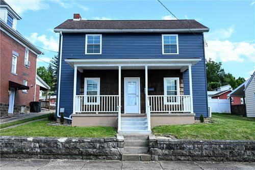809 Franklin Ave, Connellsville, PA, 15425-3720 | Card Image