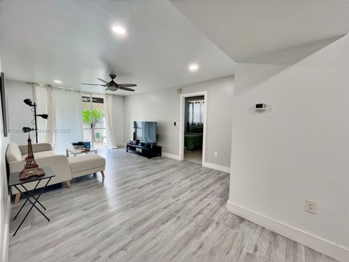 apt-111-7100 Nw 17th St, Plantation, FL, 33313-5261 | Card Image