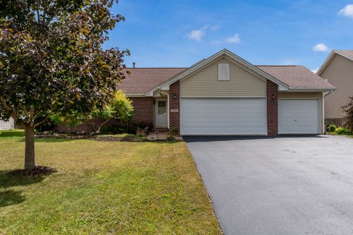 654 Winfield Dr, South Beloit, IL, 61080-2549 | Card Image