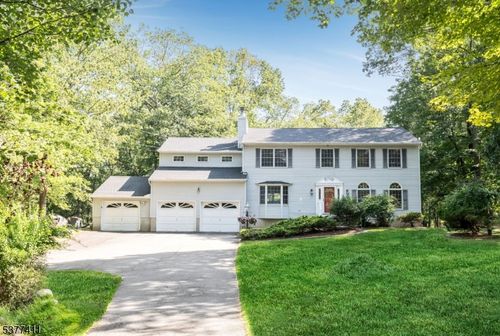 9 Papoose Trl, Andover, NJ, 07821-5809 | Card Image