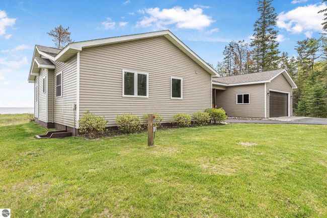 21495 Us Highway 23 N, House other with 2 bedrooms, 2 bathrooms and null parking in Millersburg MI | Image 59