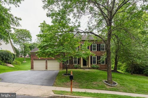 702 Iris Ln, MEDIA, PA, 19063-5449 | Card Image