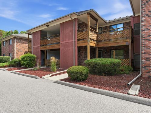 55-16490 Clarkson Drive, Fraser, MI, 48026 | Card Image