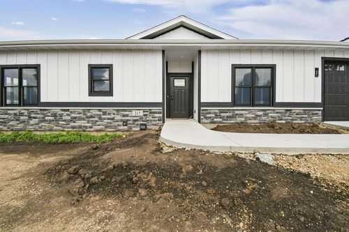 217 Dale Dr, Lodi, WI, 53555-9766 | Card Image