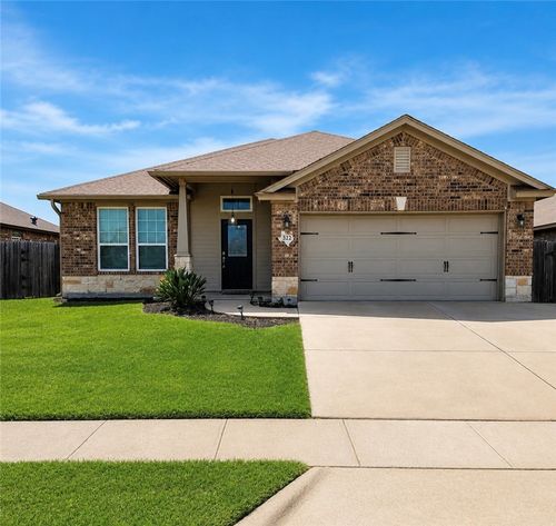 322 Pacific Dr, Portland, TX, 78374-4228 | Card Image