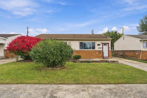1639 Winifred St, Westland, MI, 48186-4945 | Card Image